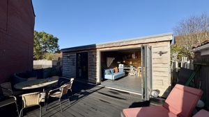 Photo 24- click for photo gallery